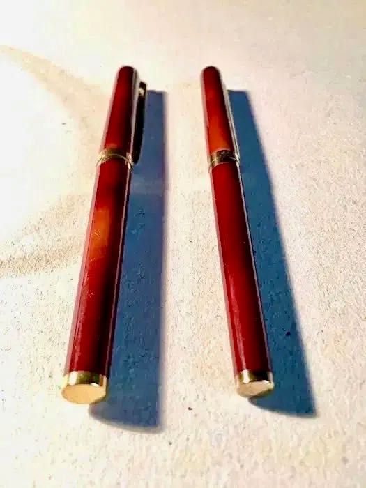 S.T.DUPONT - caneta e roller boll - ouro e laca da China - anos 80