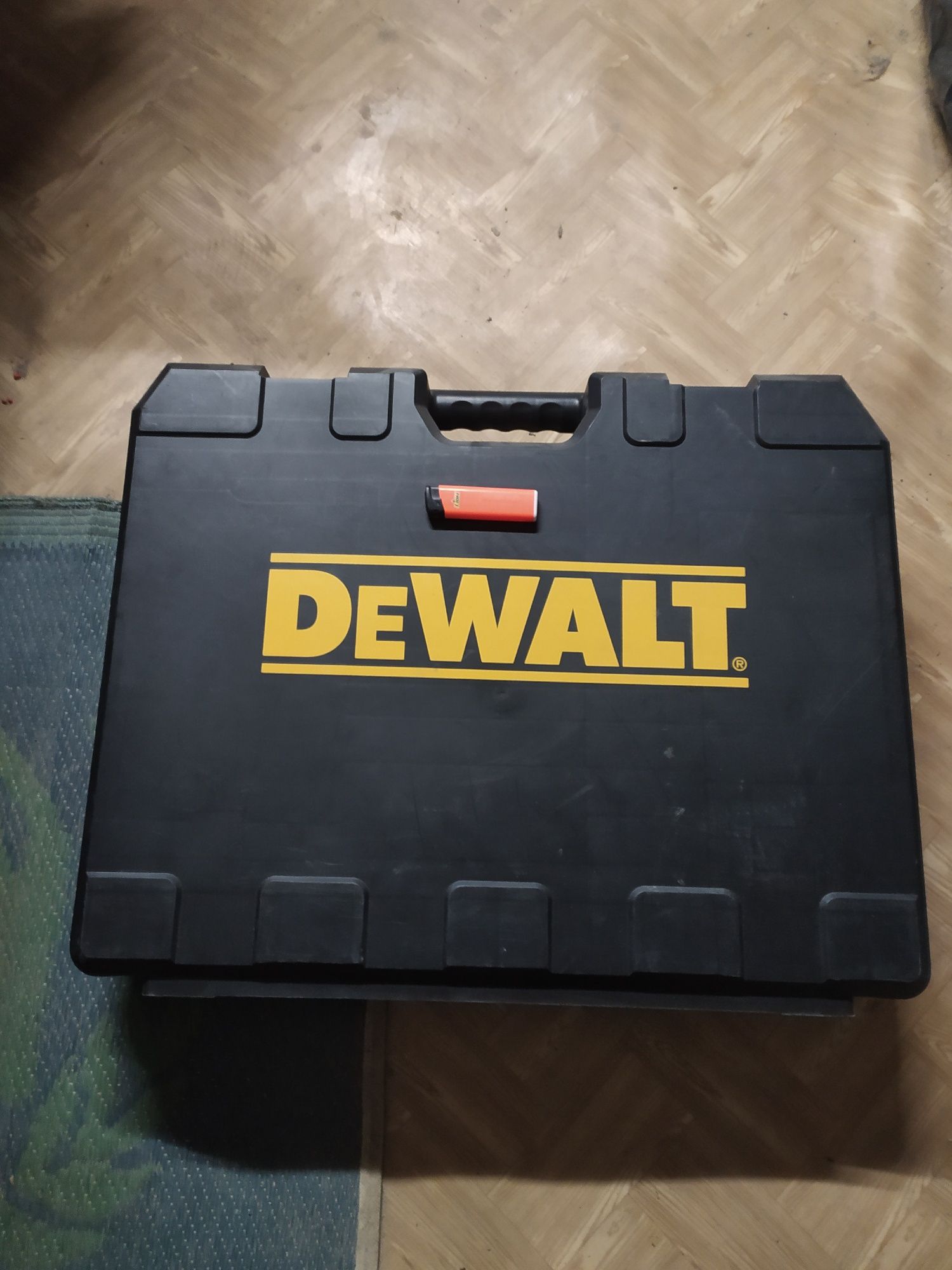 Перфоратор бочковой DeWalt D25481K