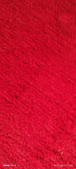 Tapete de lã vermelho