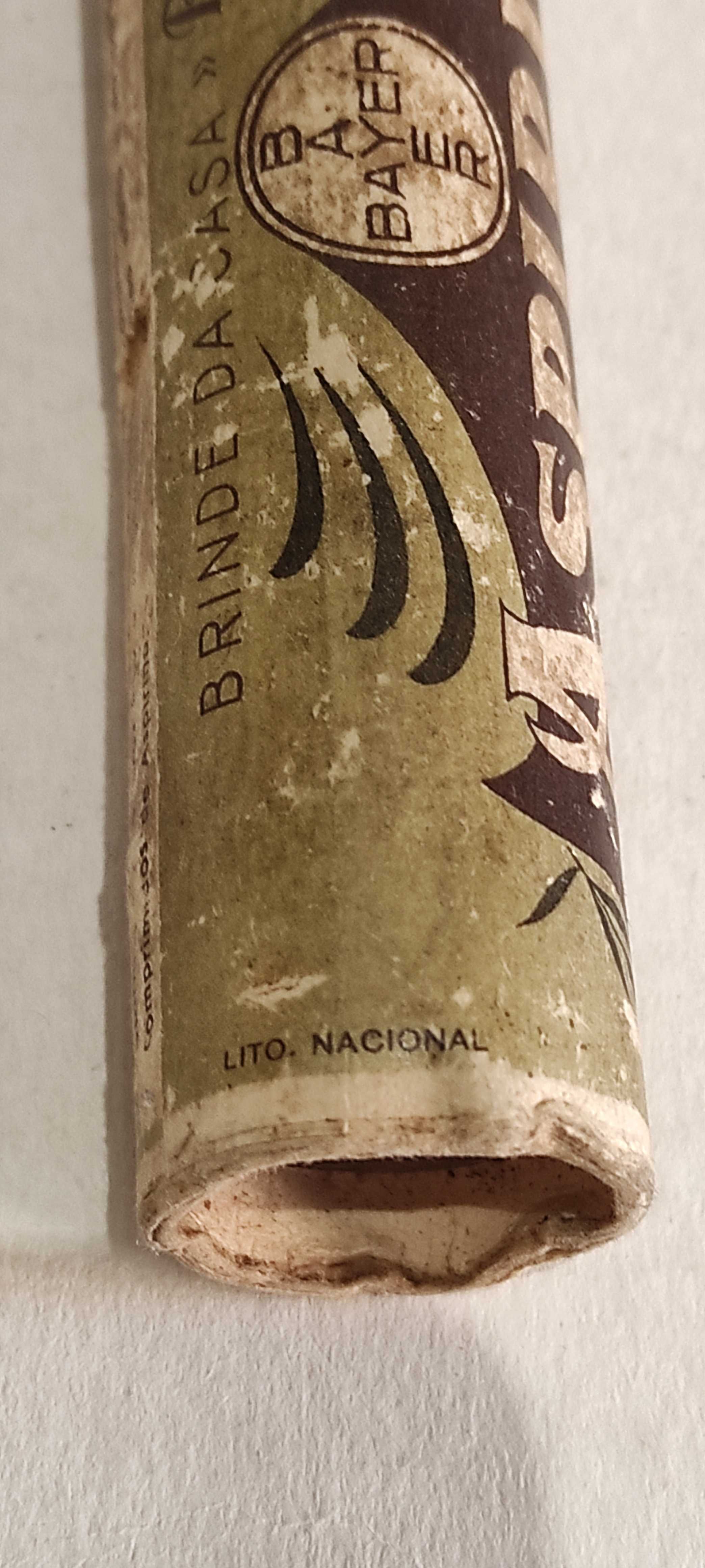 Brinde muito antigo da Aspirina Bayer Caleidoscópio