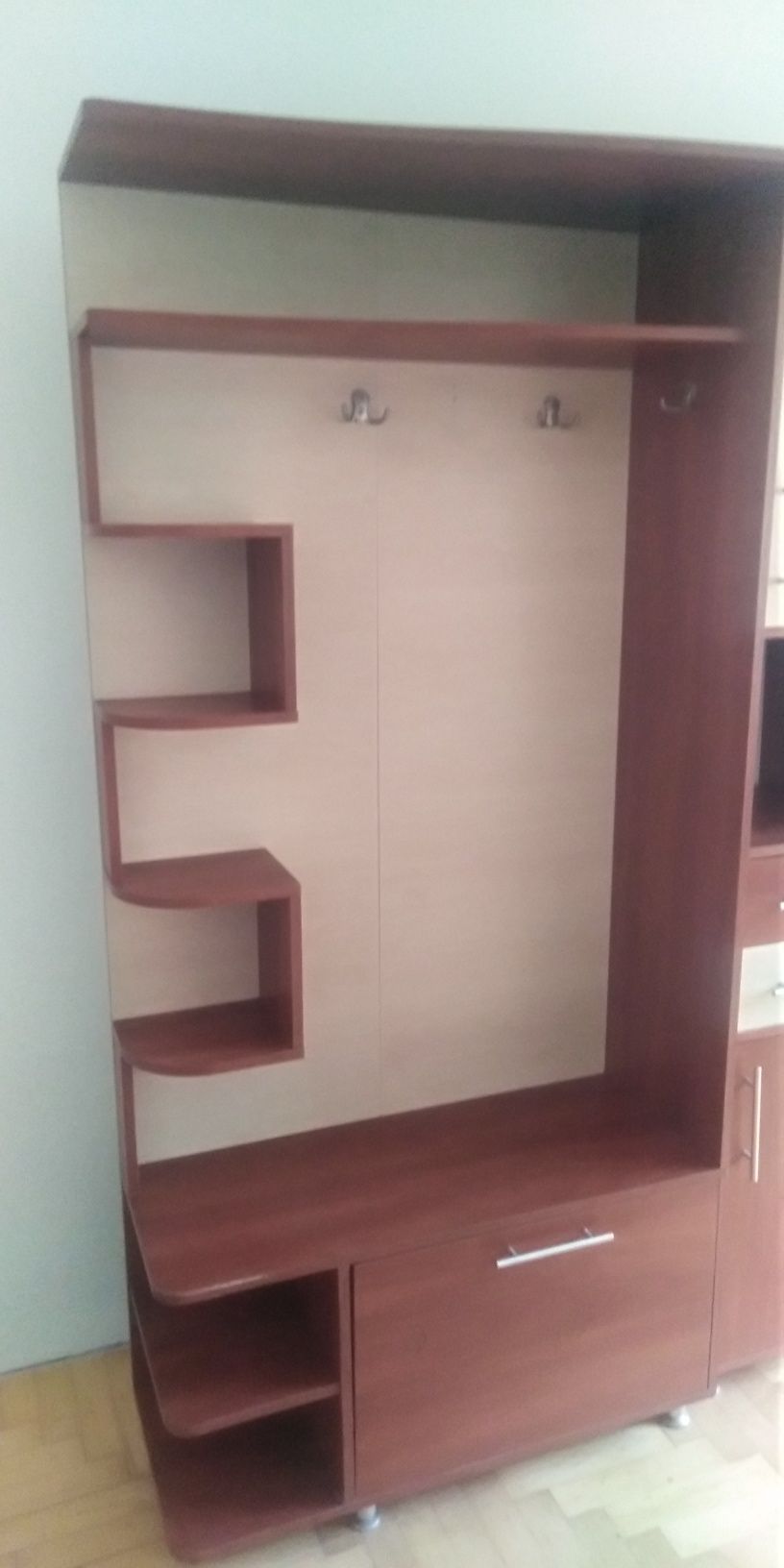 Продам шафу в прихожу