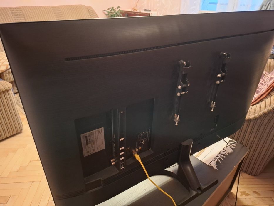 Телевізор Samsung 50’ 4K SmartTV UE50TU8500UXUA
