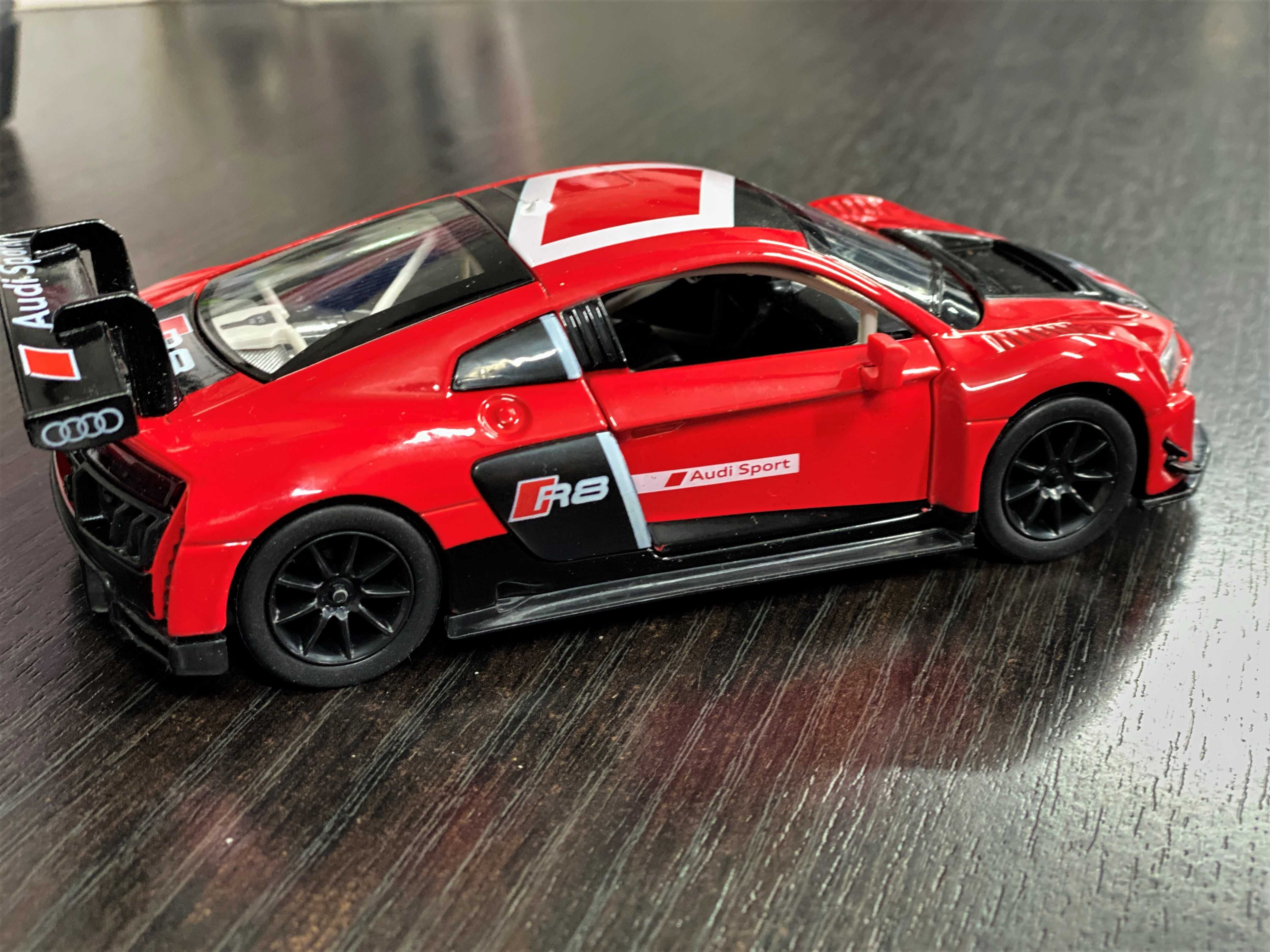 Audi R8 Sport Escala 1:32 (15cm) com leds. NOVO