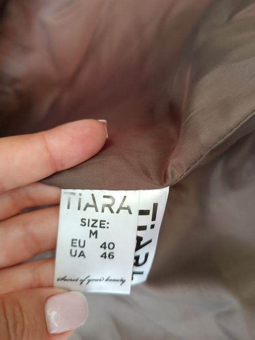 Продам брендовий зимній пуховик бренд Tiara