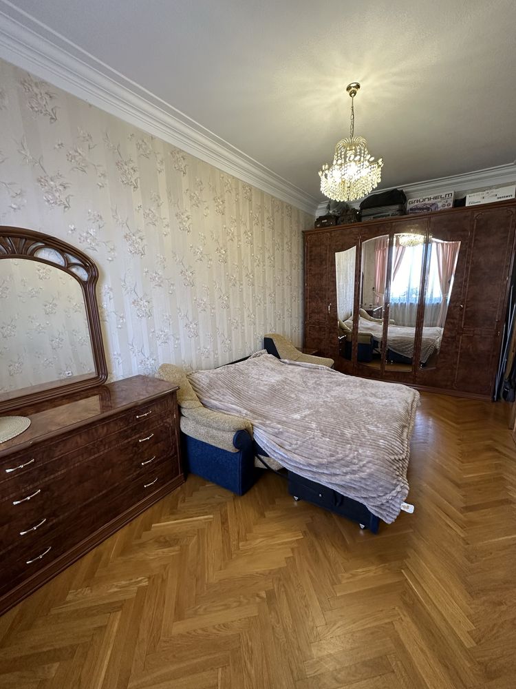 Продаж 3к квартири, метро Дарниця, вул. Попудренка