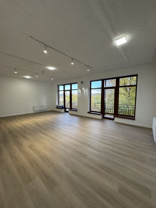 Продаж під Клініку Навчальний заклад БЛИЖНЯ РОЩА