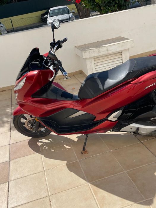 Pcx como nova em excelente estado