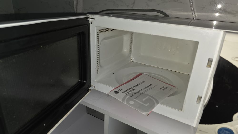 Мікрохвильова піч