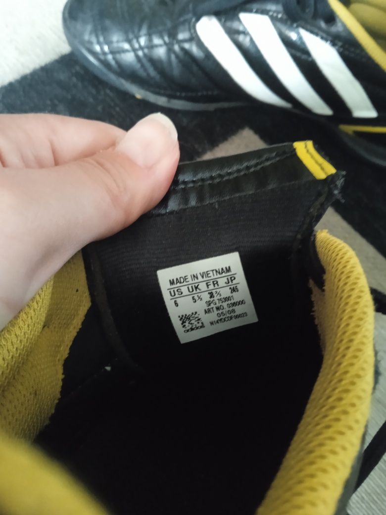 Buty chłopięce do piłki nożnej Adidas 38 2/3