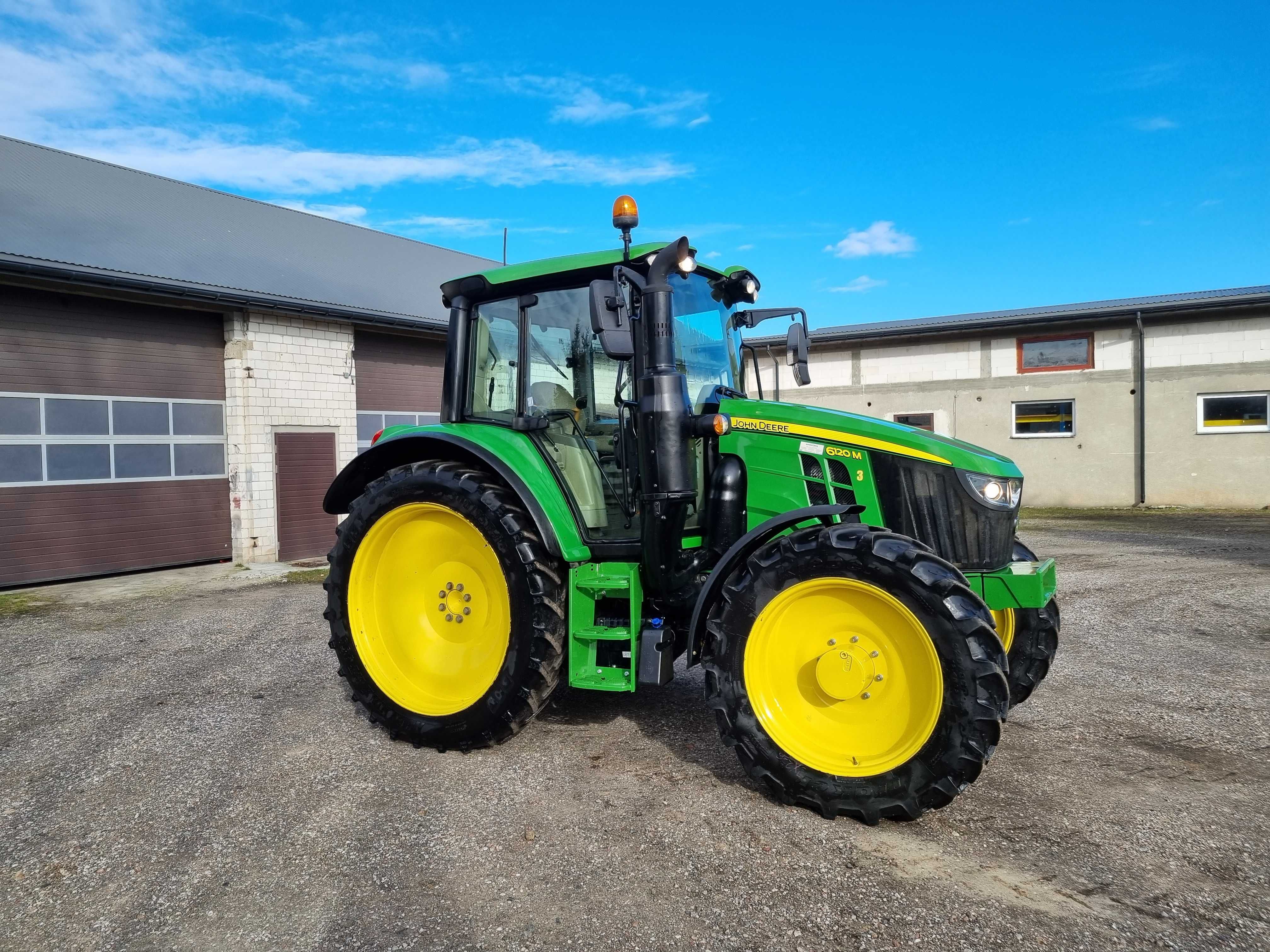 John deere 6120M  2020