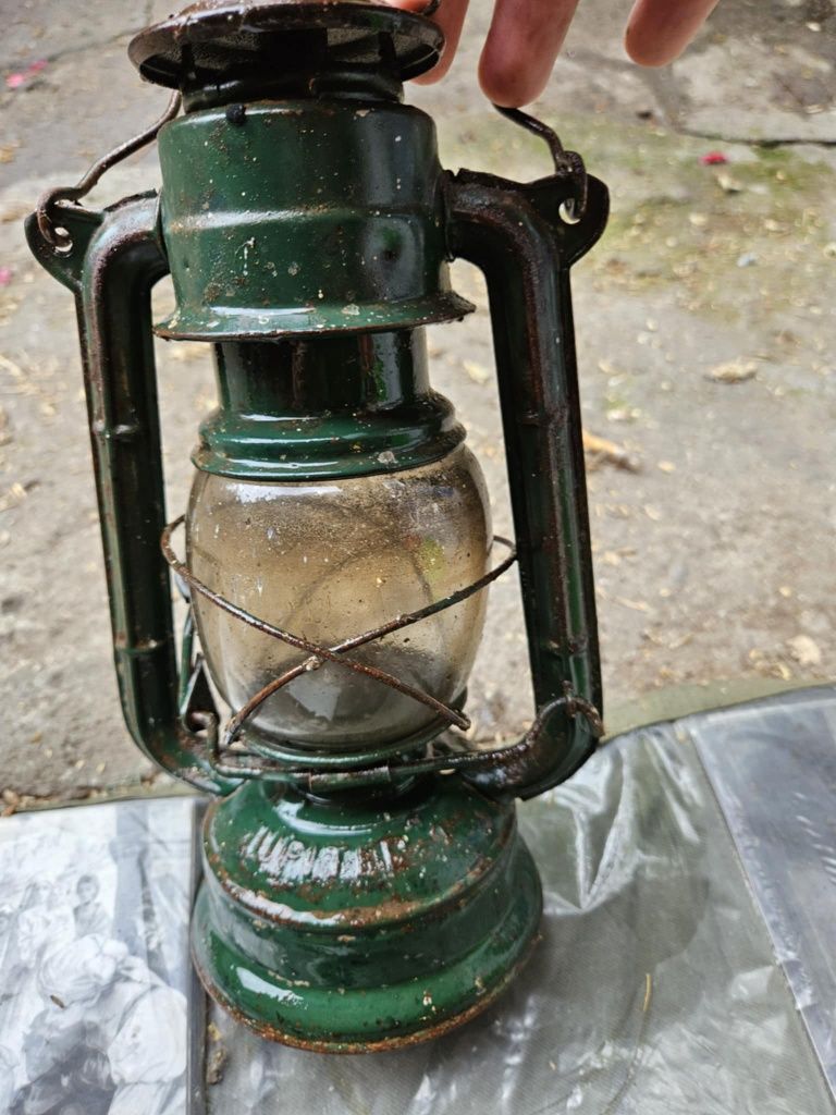 Sprzedam lampy naftowe
