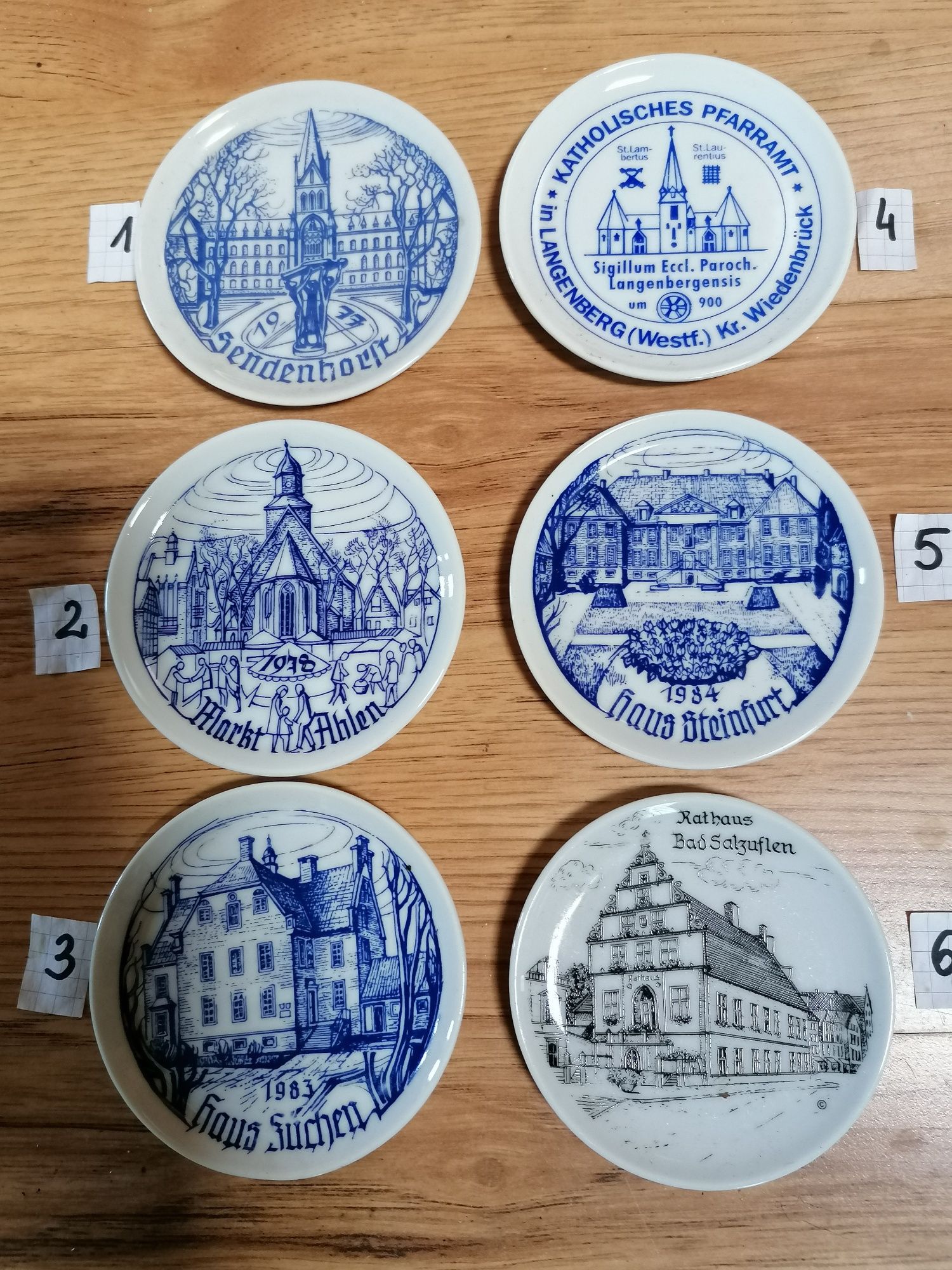 Podstawki ceramiczne.