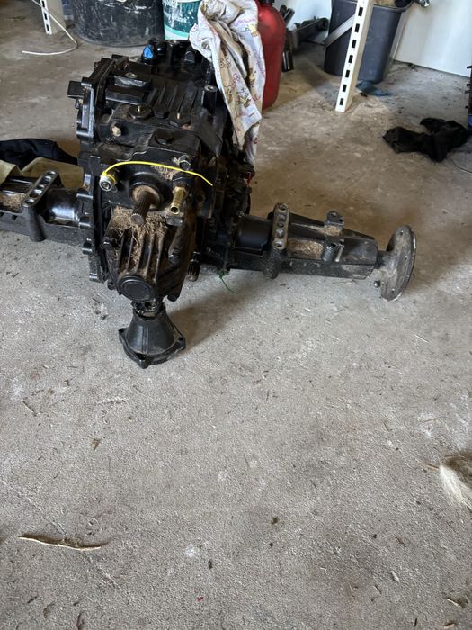 Skrzynia hydrostat john deere x740,x748,x495, obciarzniki w kola