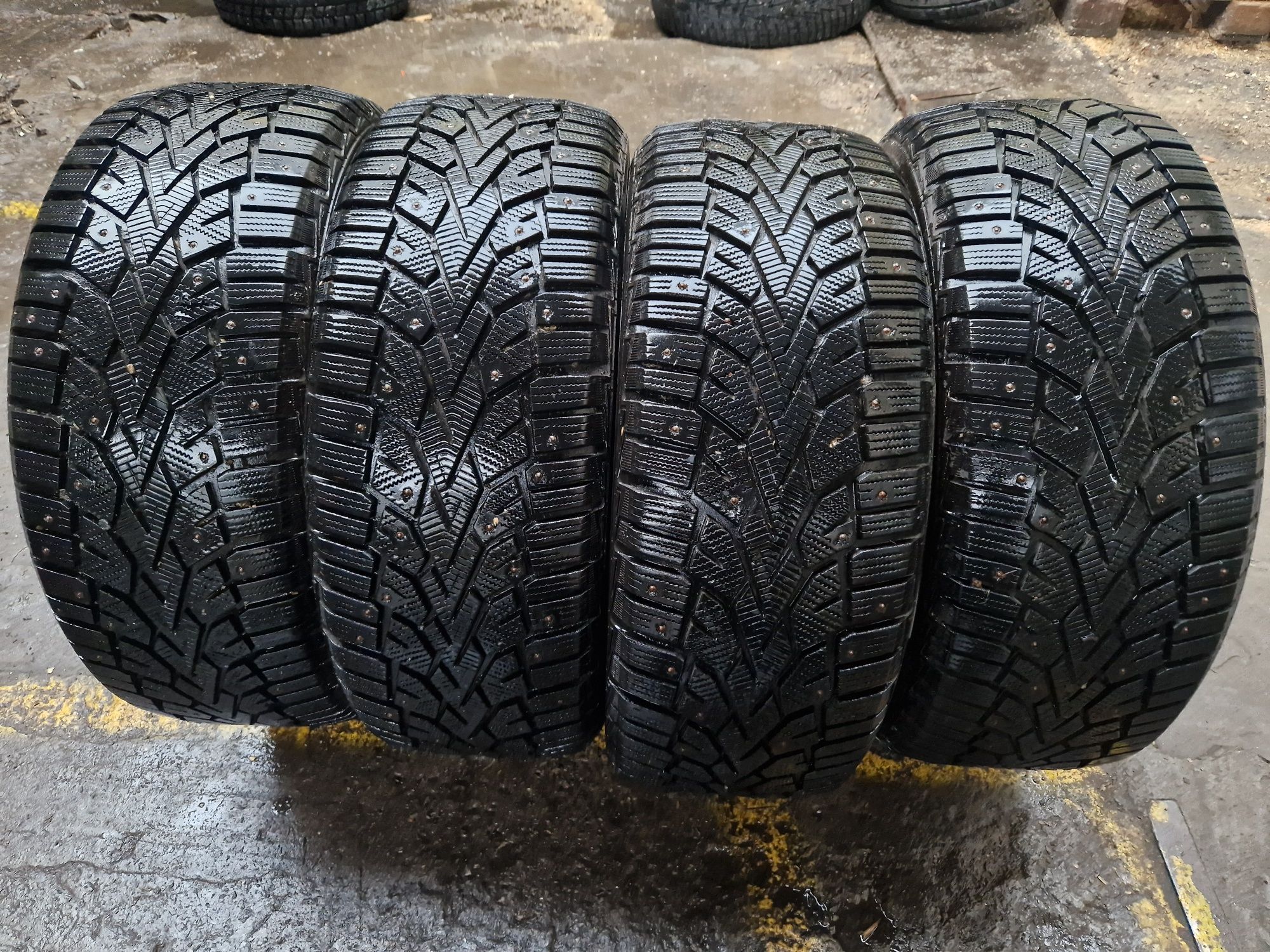 225/55 R17 зима 4 шт