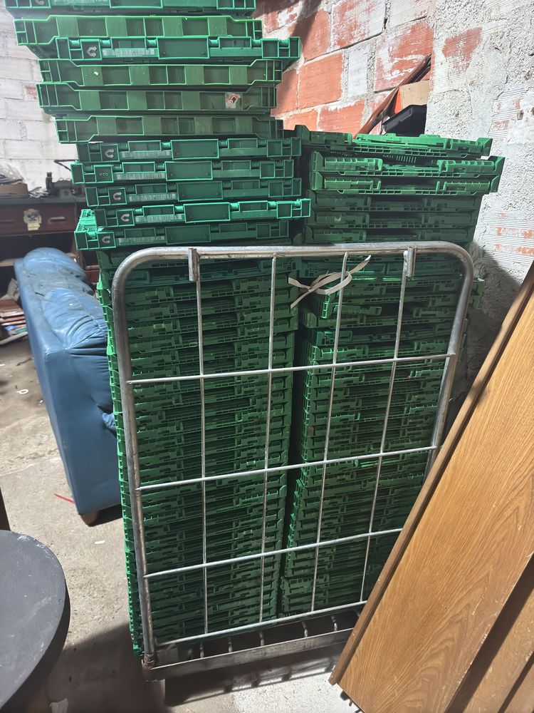Lote caixas dobráveis e rebatíveis  para agricultura ou afins