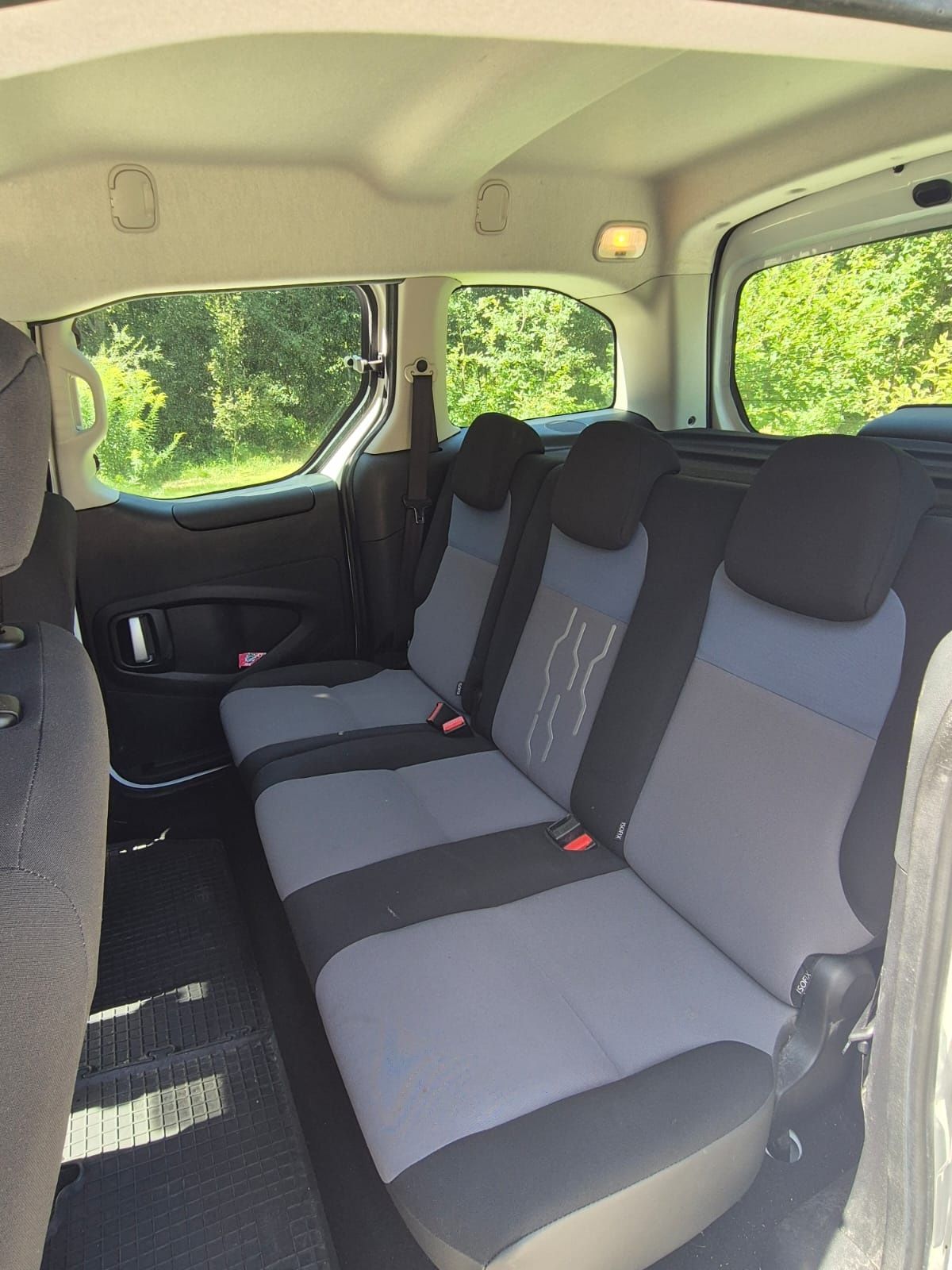 Peugeot Partner Tepee 2015 r 1.6 BlueHdi Active FV 23%