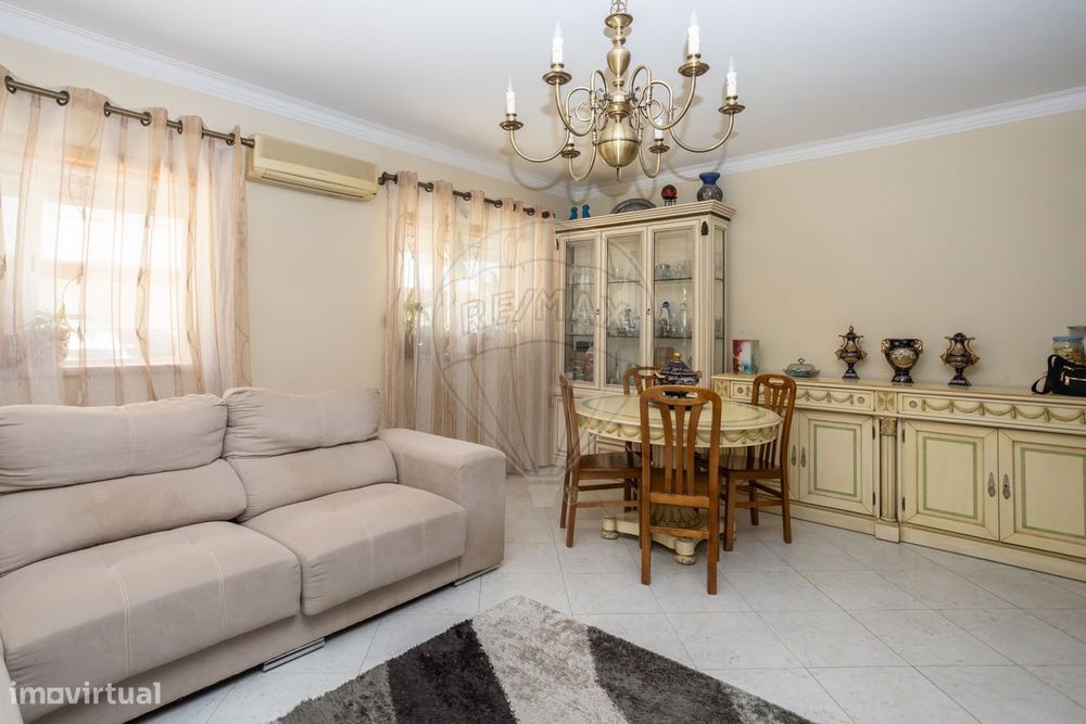Apartamento T4 para venda