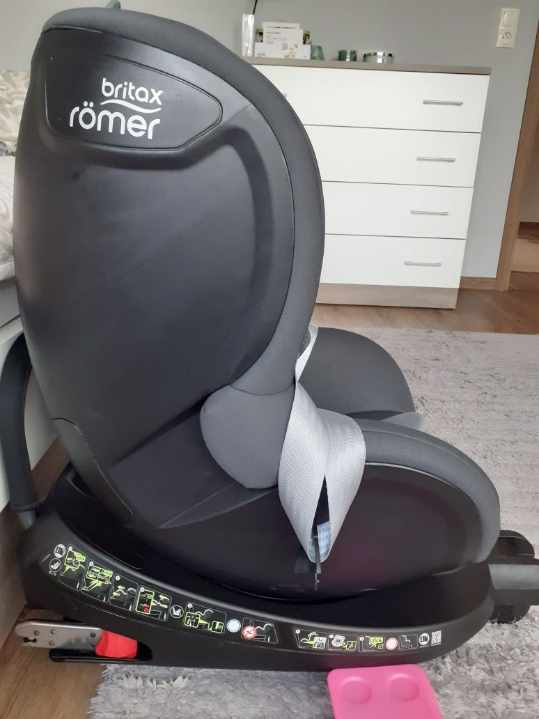 Fotelik samochodowy Britax Romer Dualfix R