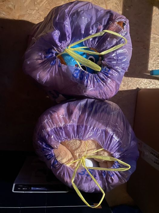 Sprzedam 3 worki pluszaków!