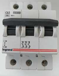 Трехфазный автомат автоматический выключатель legrand C63
