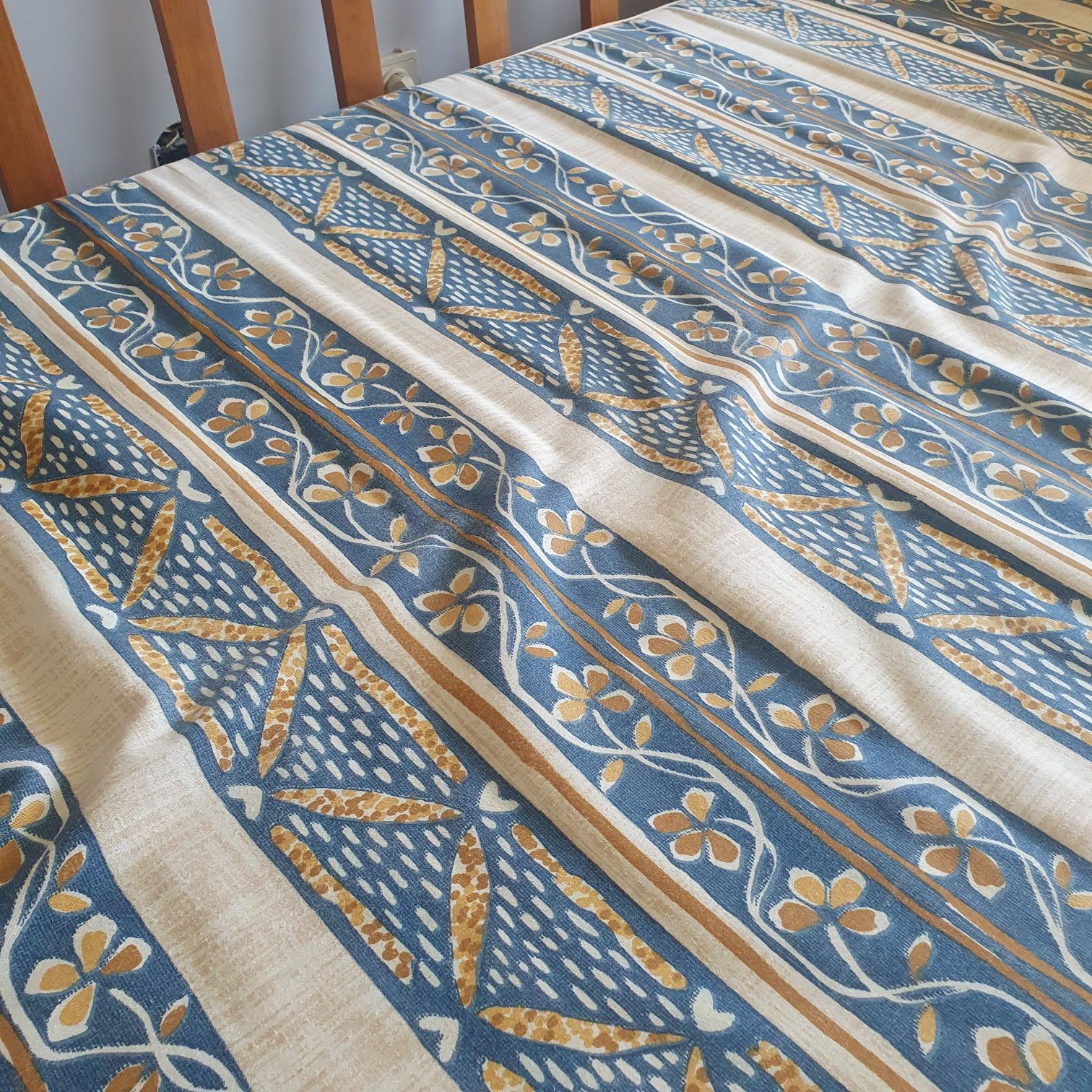 Sofá cama - madeira