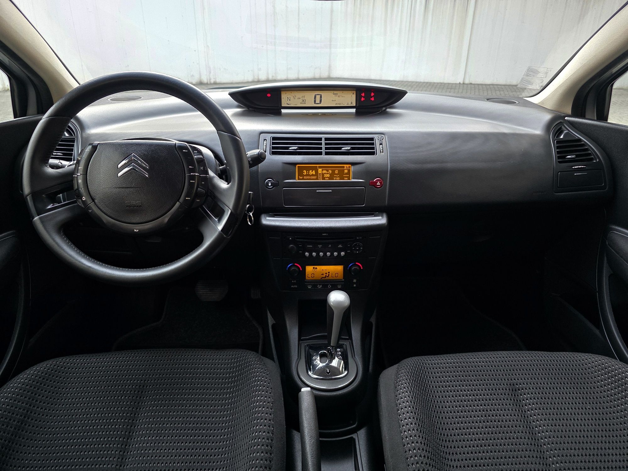 Citroen C4 VTR Pack 1.6HDI 110CV CAIXA AUTOMÁTICA - Excepcional