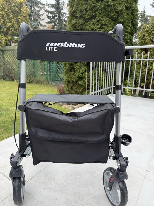 Lekki chodzik dla seniora