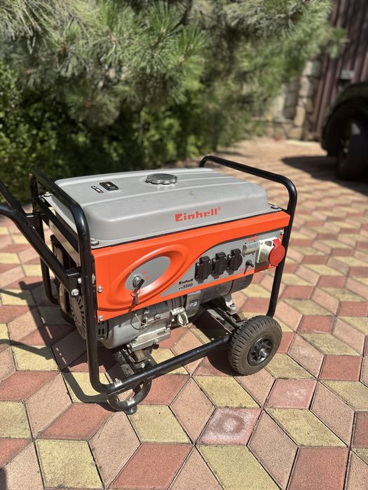 Продам генеретор ( бензин )