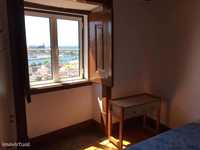 Single Room with river view in Coimbra