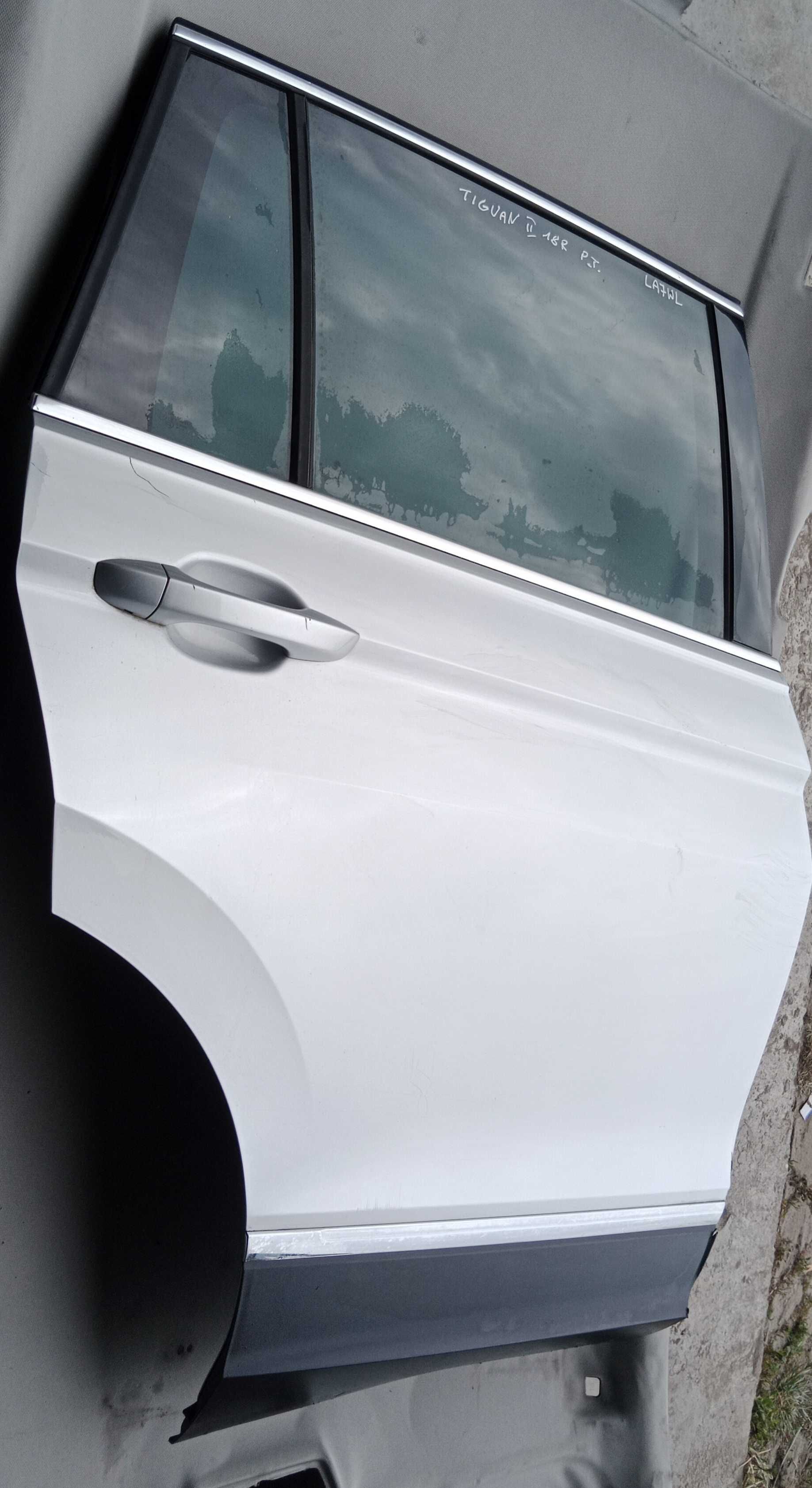 Drzwi Prawe Tył tylne VW Tiguan II 18r 5NA LA7WL