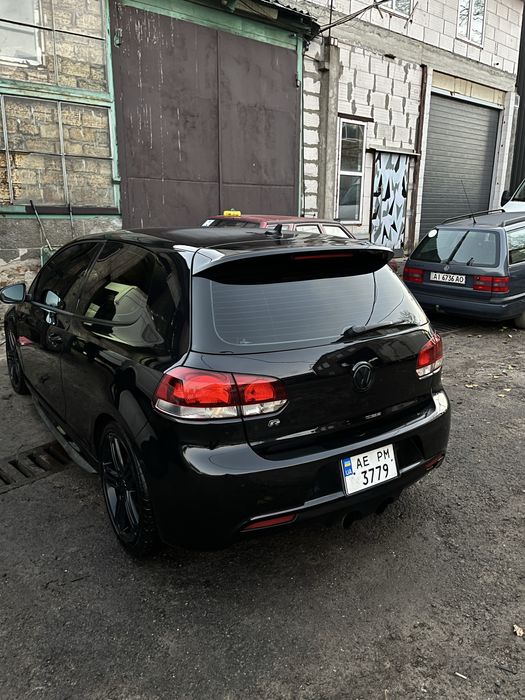 Wolkswagen golf R 2012