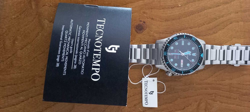 Relógio Automático "TECNOTEMPO " Novo com garantia.