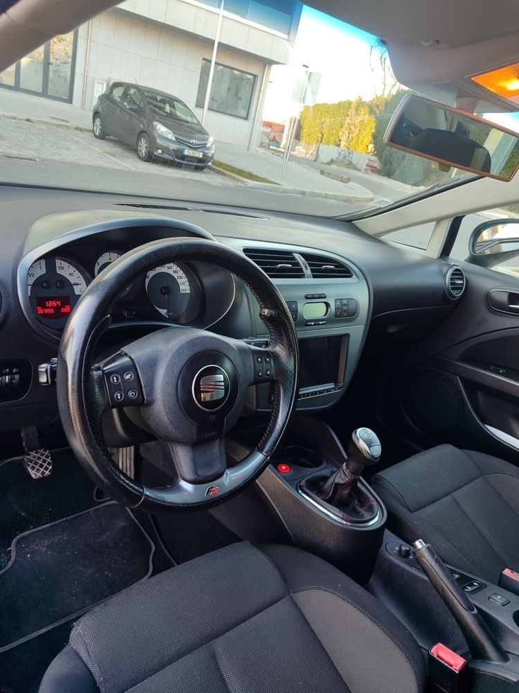 Seat Leon 1P Fr (possibilidade de financiamento)