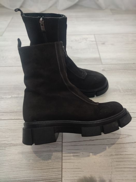 Ботінкі з натурального замшу