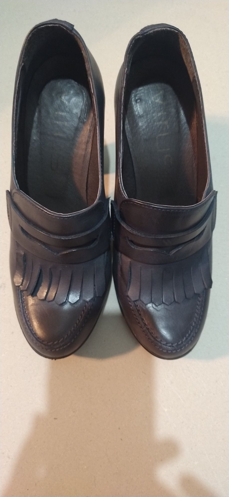 Sapatos  em pele