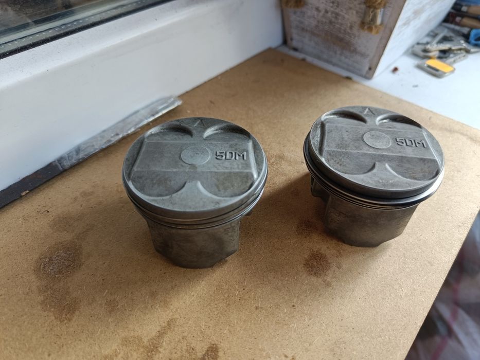 Поршень 5DM-11631-00 Yamaha FZS 600 Fazer