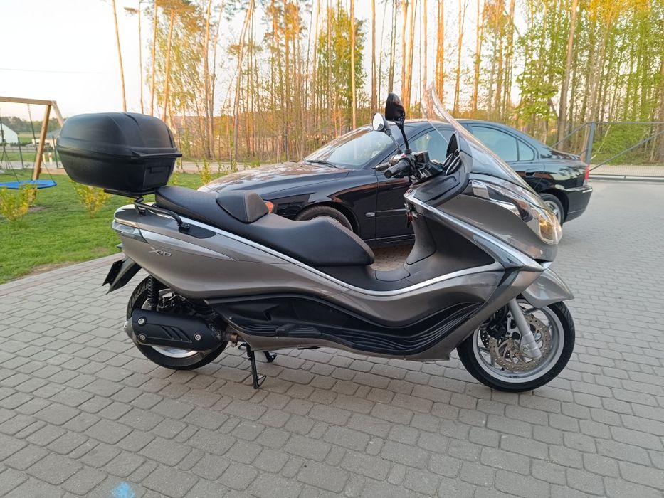 /// Piaggio X10 125cm³ na B kat. ///