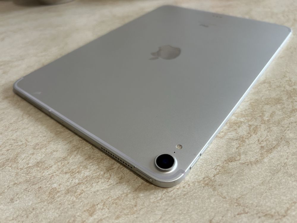 iPad Pro 11 256gb + 4G, Lte, 2020г.