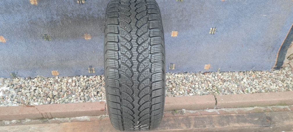 Opona Zimowa Bridgestone 225/50/17 RSC 8.1MM 1719 Blizzak LM-32 94H