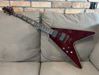 Gitara leworęczna Schecter Hellraiser V1 EMG FLYING V