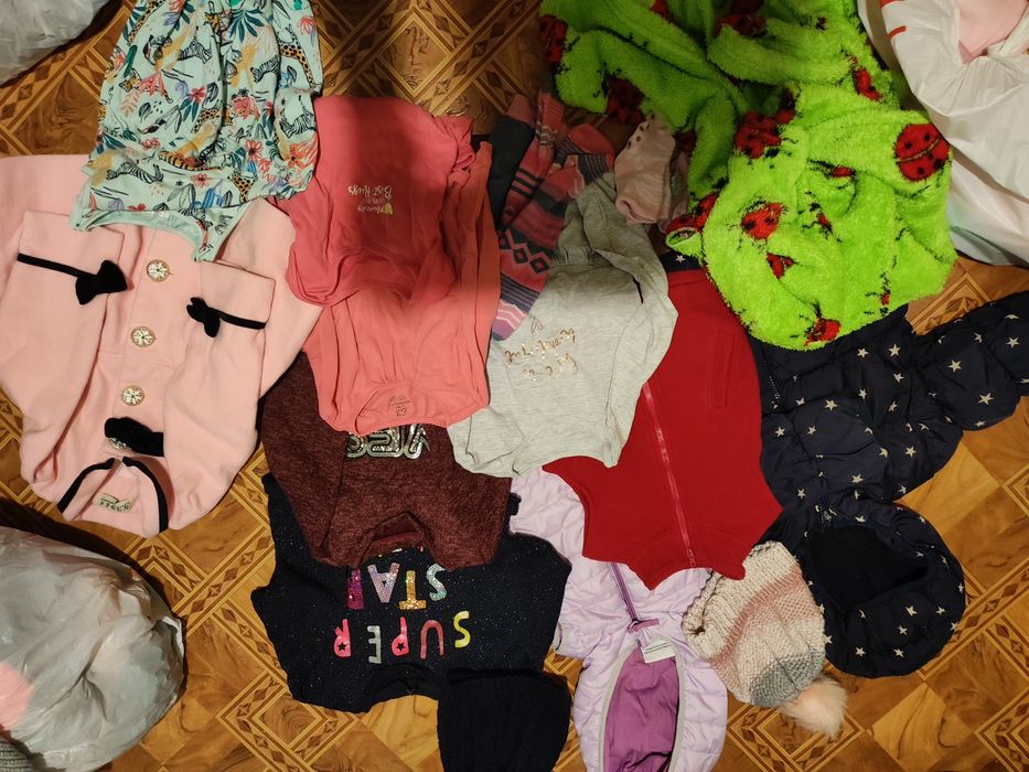 Речі теплі для дівчинки