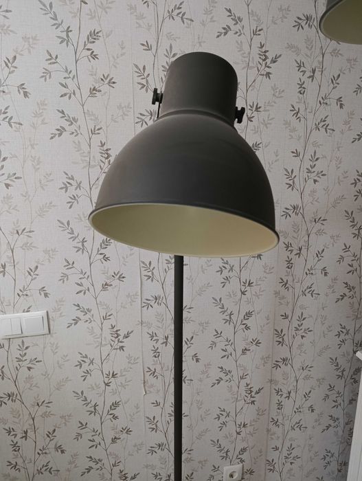 candeiro cinza escuro