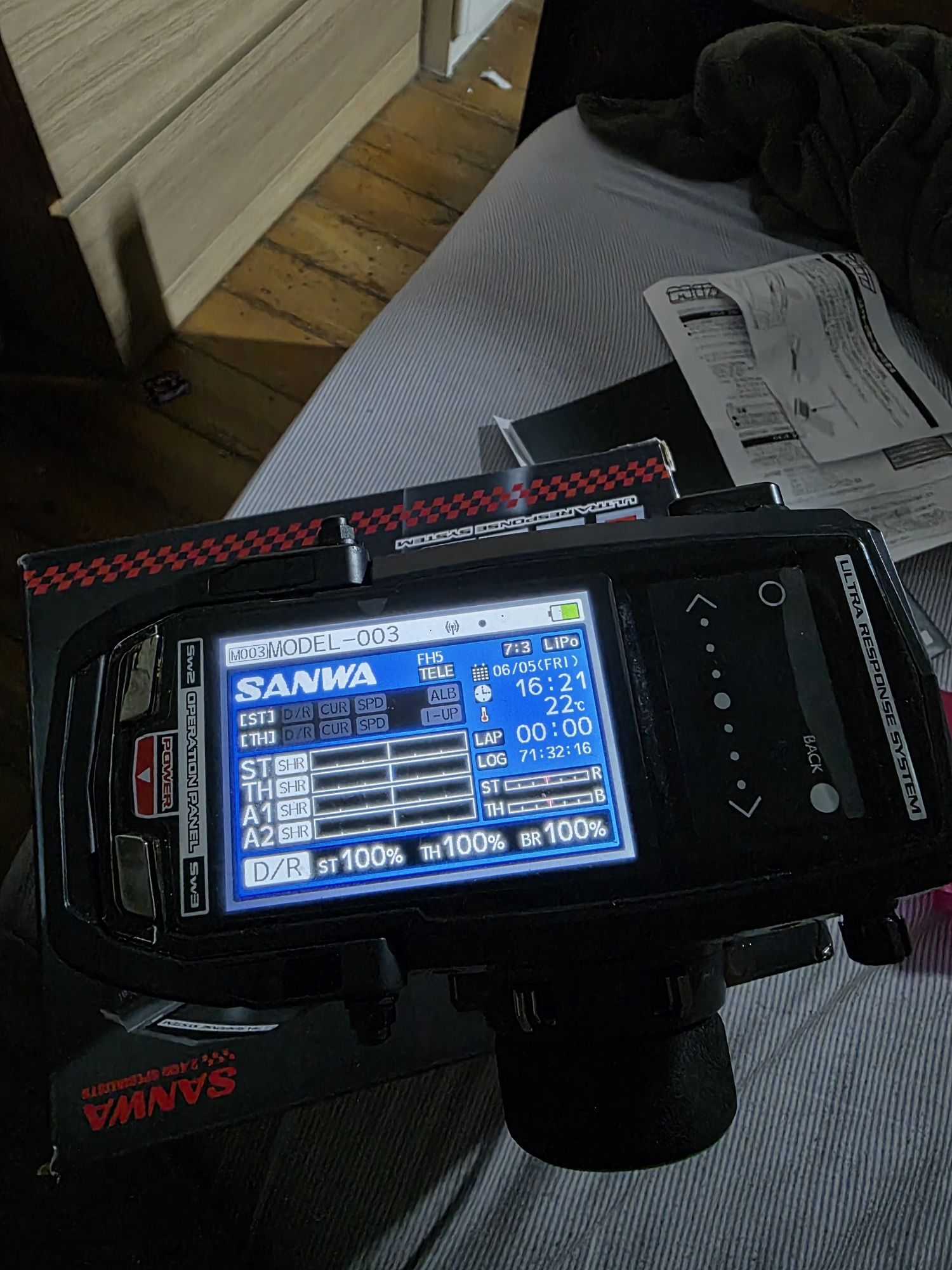 Radio rc SANWA M17