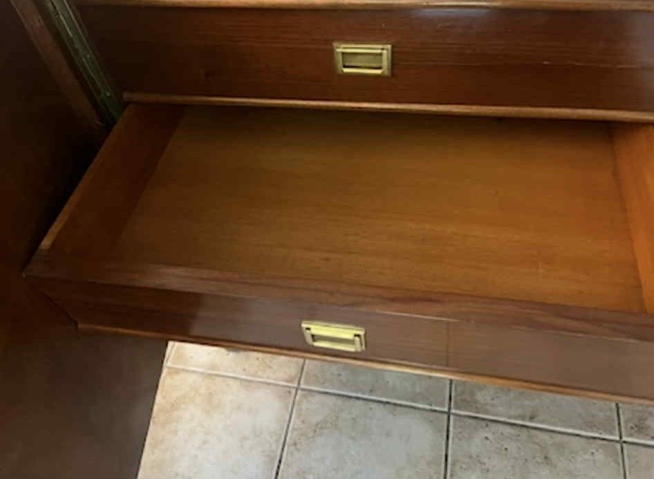 Kredens Antyk Stan Idealny