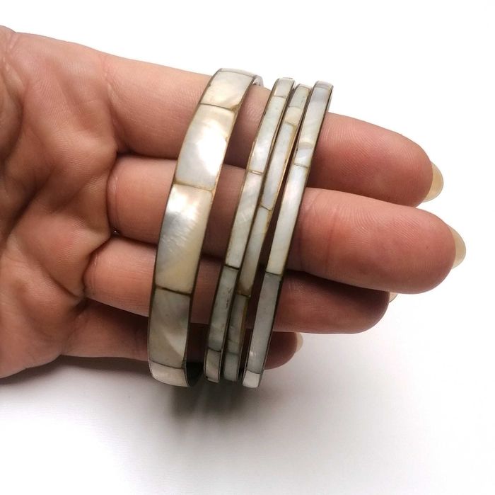 Zestaw bransoletek z masą perłową vintage PRL unikat