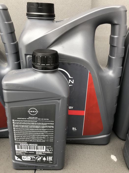 Масло 5w30/масло 10w40/Nissan 5w30 5L C4 - 1469/Nissan 5w40 5л -1459