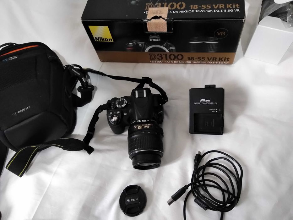Продам фотоапарат Nikon D3100