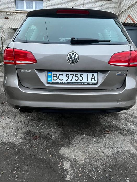 Volkswagen Passat B7 2011