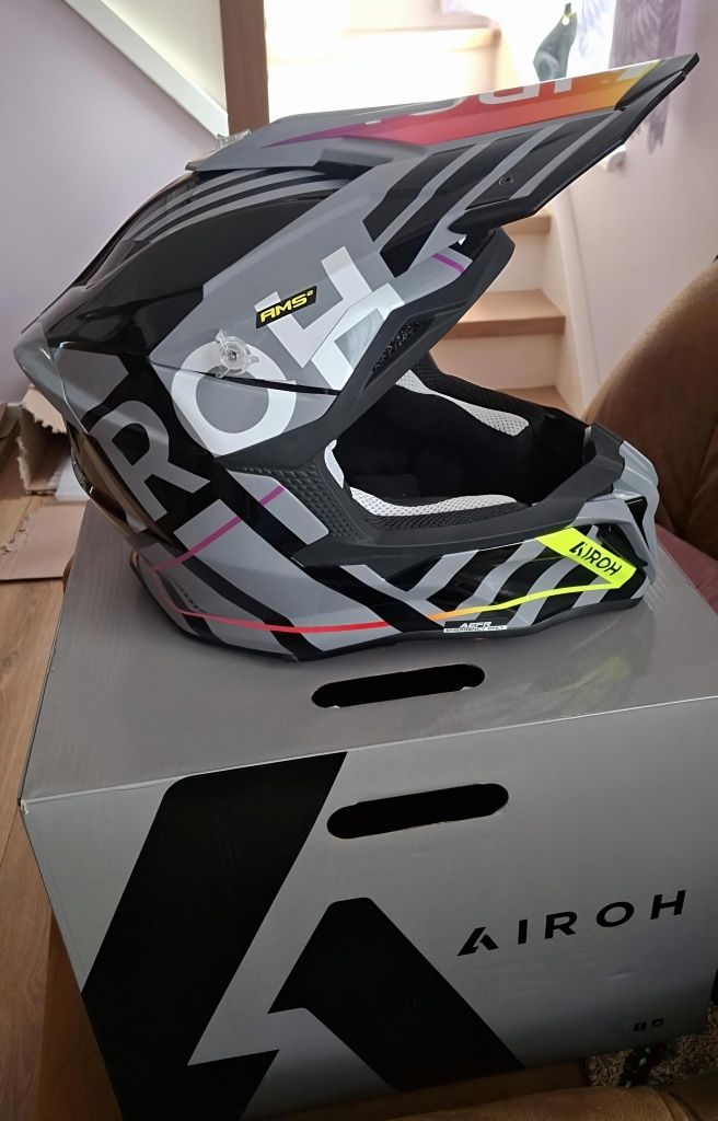 Kask motocyklowy Enduro - Airoh Strycker Brave Grey Gloss