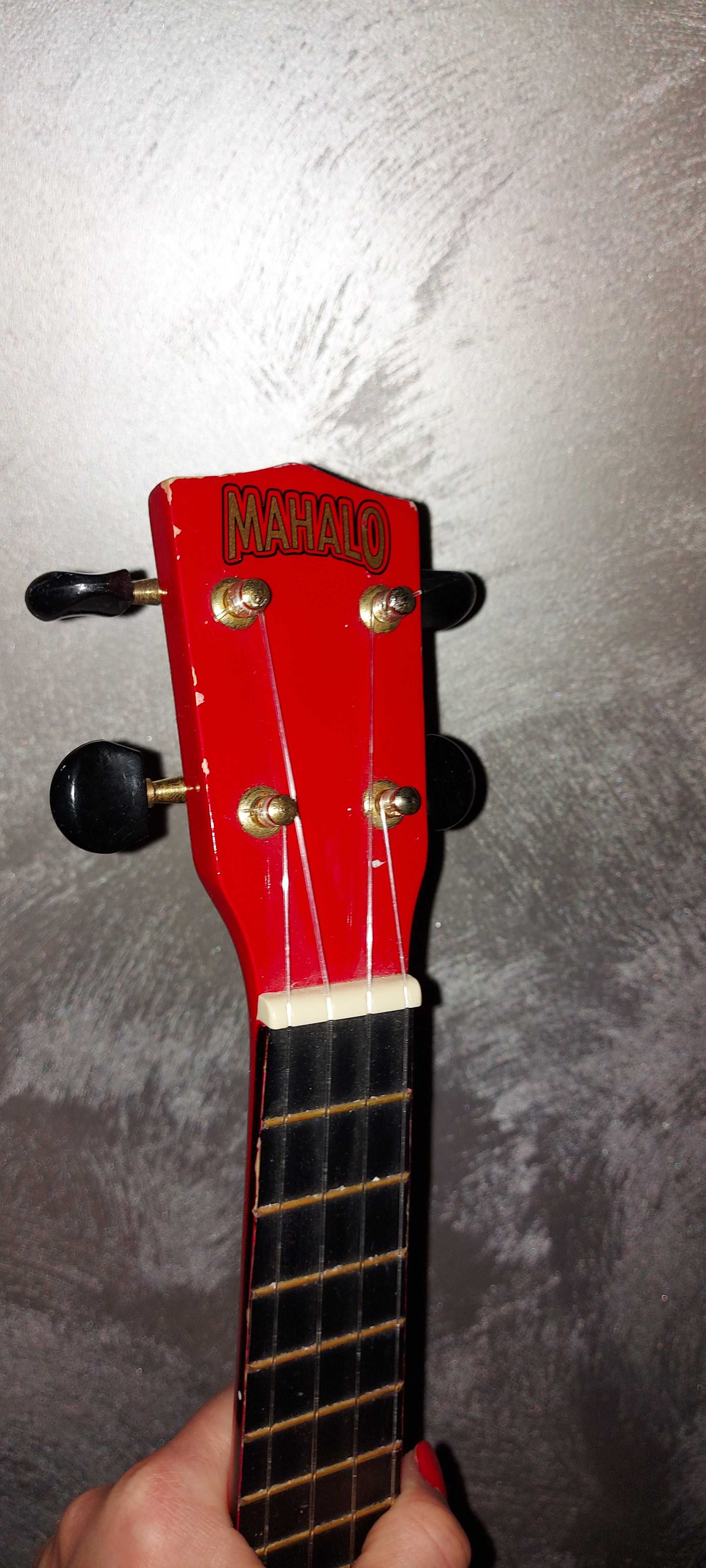 Ukulele czerwona gitara